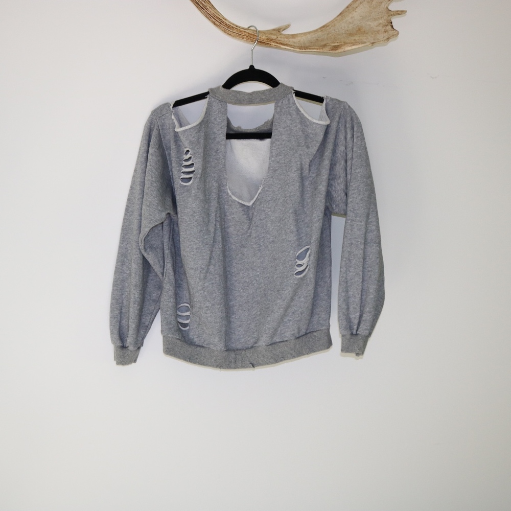 BOBBI ROCCO  Distressed Sweater - Picture 2 of 2